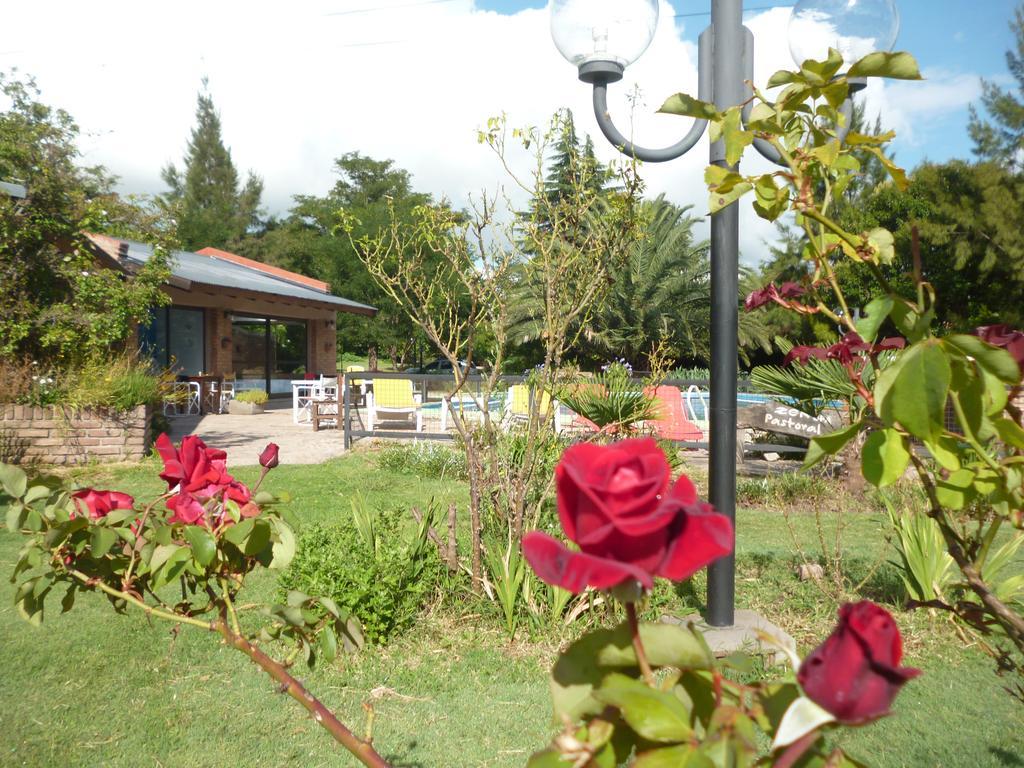 Hosteria Pastoral & Spa ラ・クンブレ エクステリア 写真